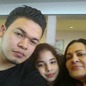 Meet your Posher, Noemi